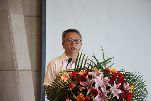 自治区市场监管局协调应急处处长凌紫毅致词